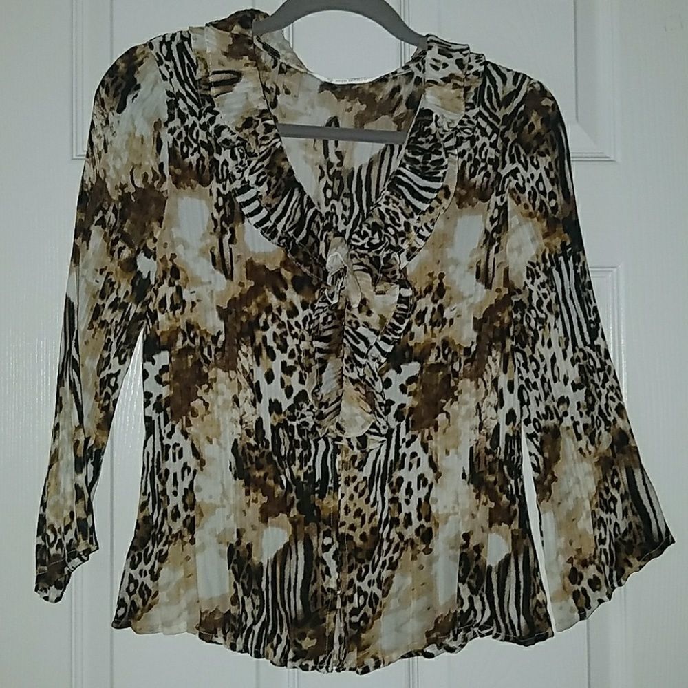 Erin London crinkle ruffle animal print top Sz M